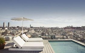 Yurbban Trafalgar Hotel